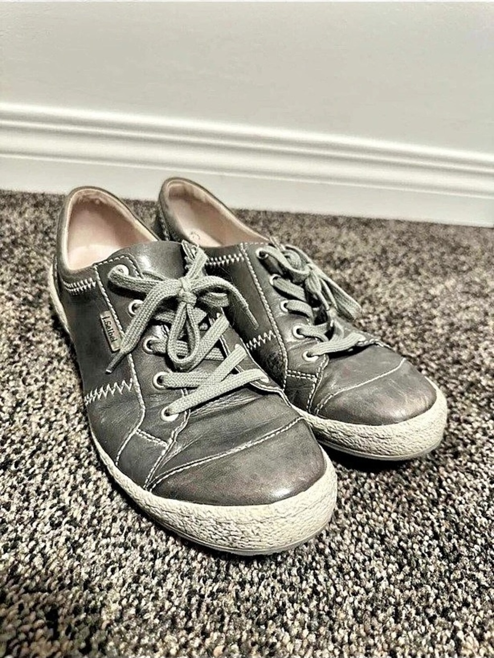 Josef Seibel Caspian Gray Sneakers